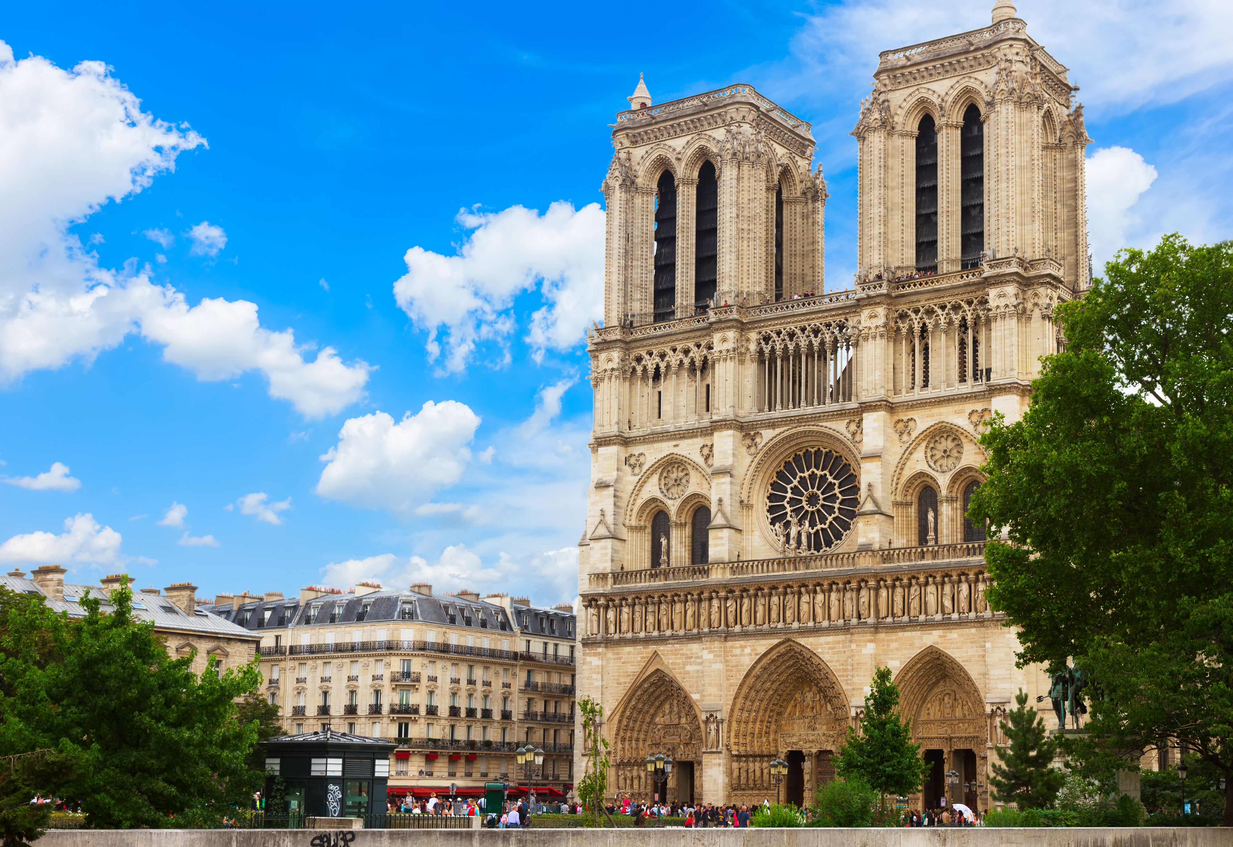 Photo: cityzore.com August 15 in Paris 2026: What's Open on Assumption Day