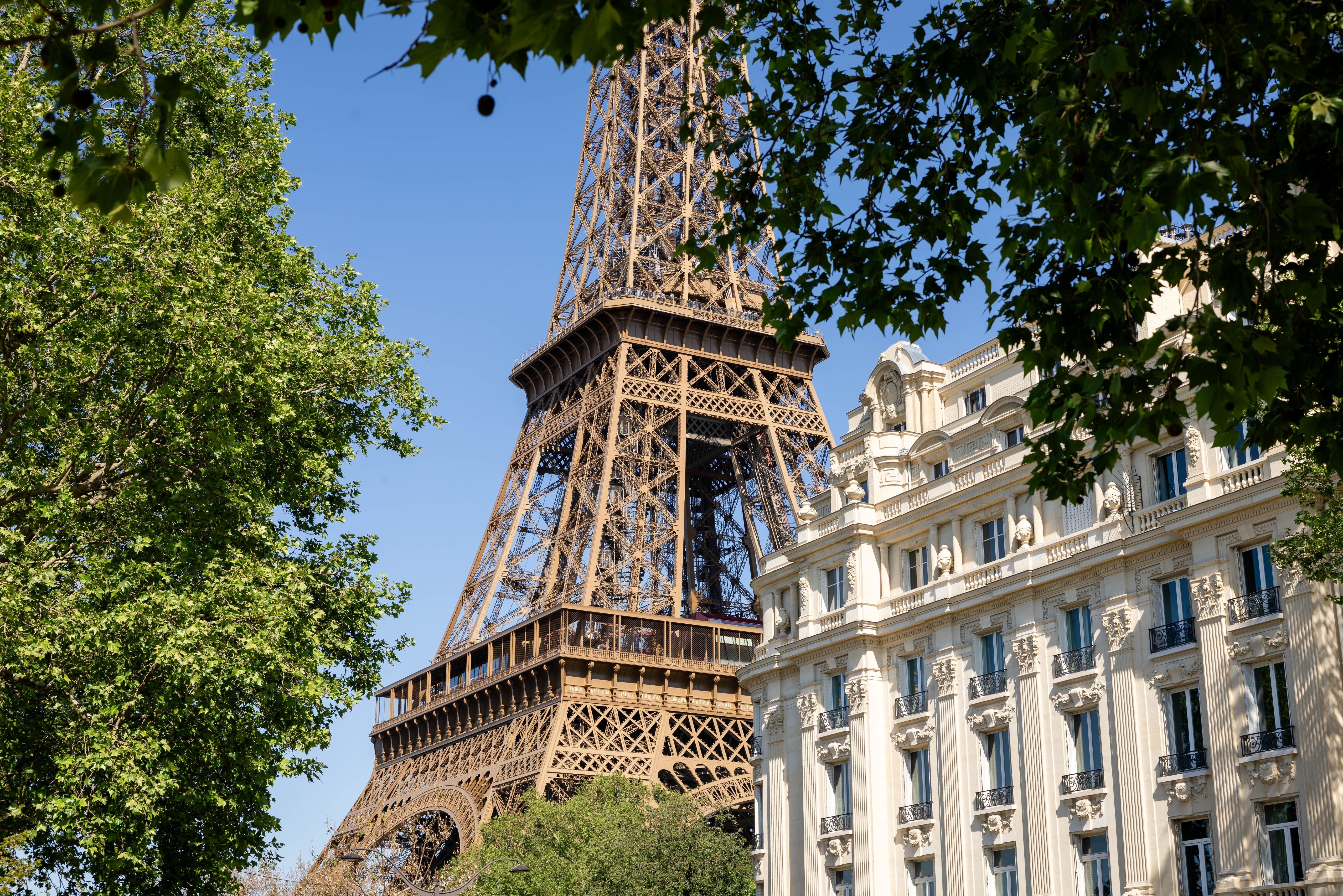 paris-safety-guide-smart-tips-to-stay-safe-while-visiting-paris