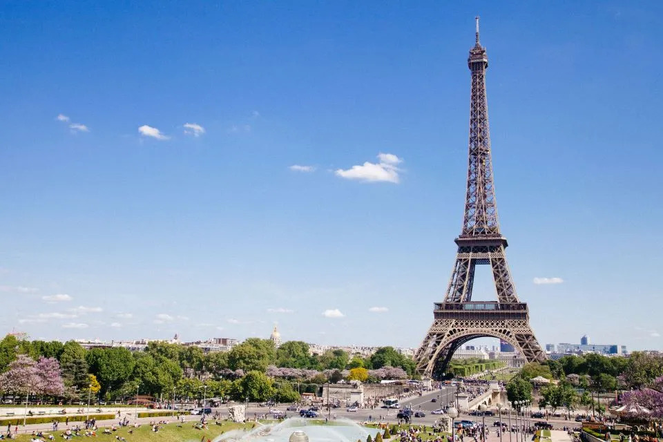 Eiffel-tower-summit-tickets