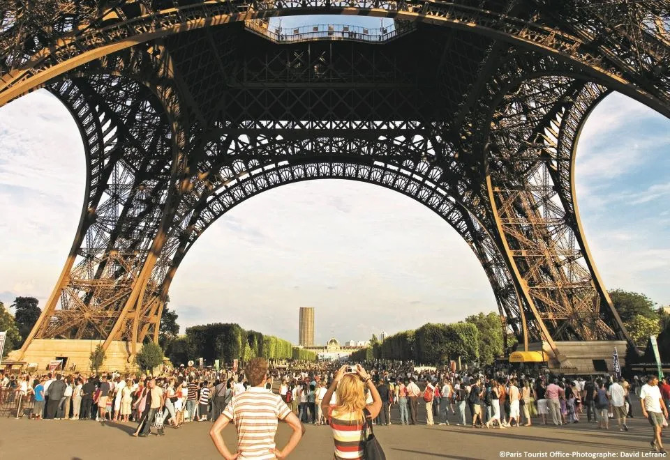 Eiffel-Tower-ticket-buy-now-
