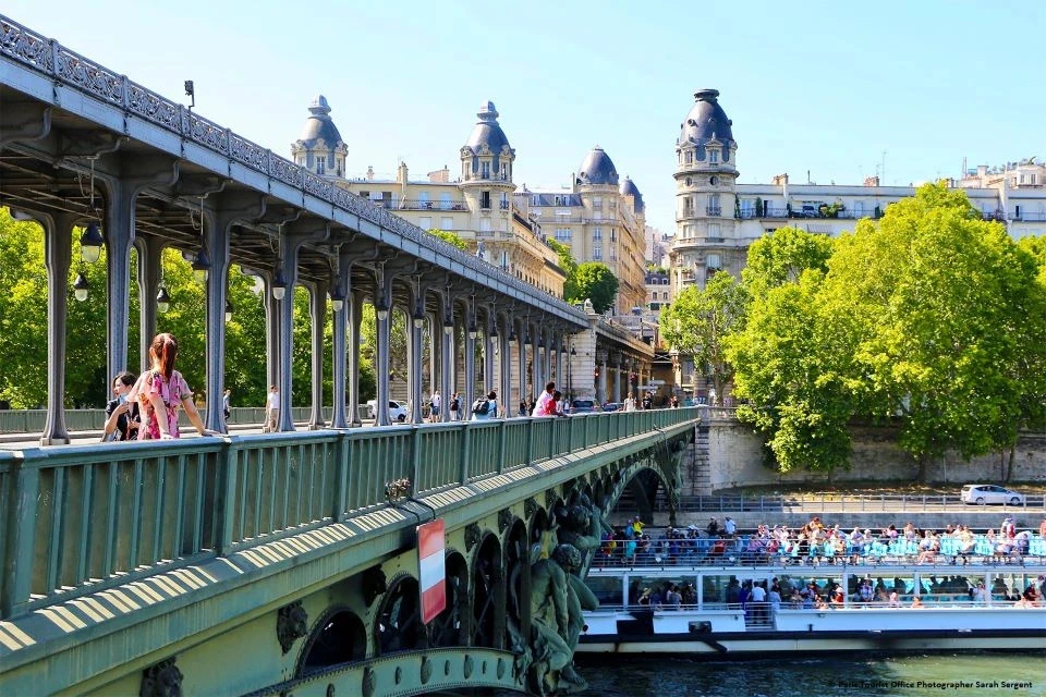 skip-the-line-seine-river-cruise-12